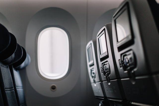 plane-6511877_640